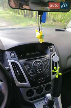 Хэтчбек Ford Focus 2014 в 