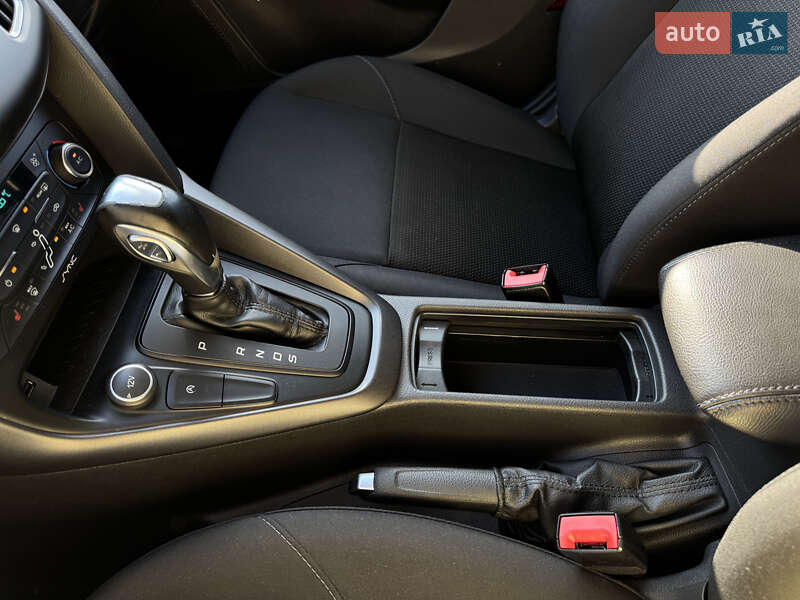 Хэтчбек Ford Focus 2016 в Борисполе