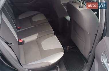 Хэтчбек Ford Focus 2013 в 