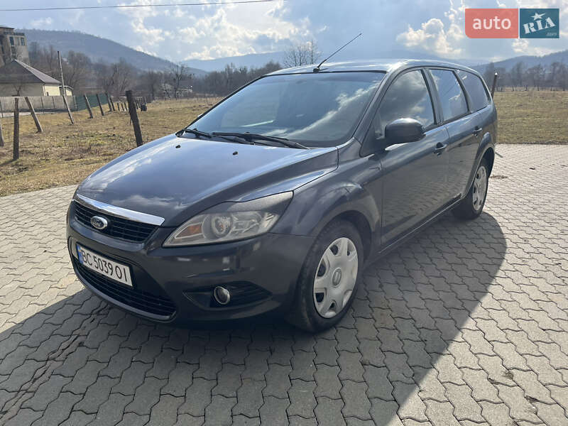 Универсал Ford Focus 2010 в 
