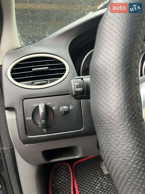 Універсал Ford Focus 2010 в Сваляві