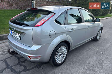 Хэтчбек Ford Focus 2009 в 