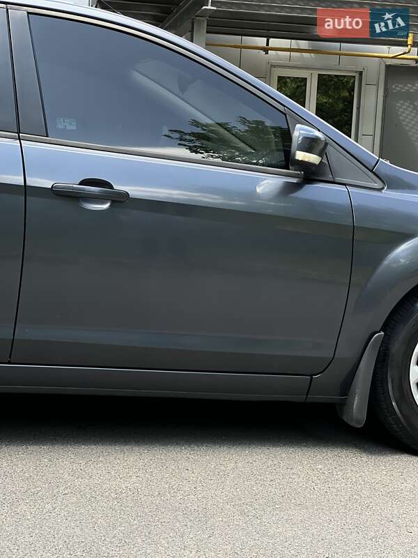 Хэтчбек Ford Focus 2008 в Черкассах