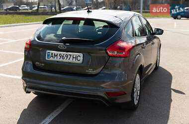 Хетчбек Ford Focus 2016 в 