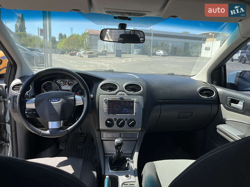 Седан Ford Focus 2010 в Днепре