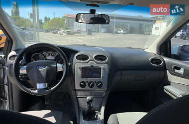 Седан Ford Focus 2010 в 