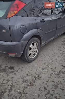 Хэтчбек Ford Focus 2002 в 