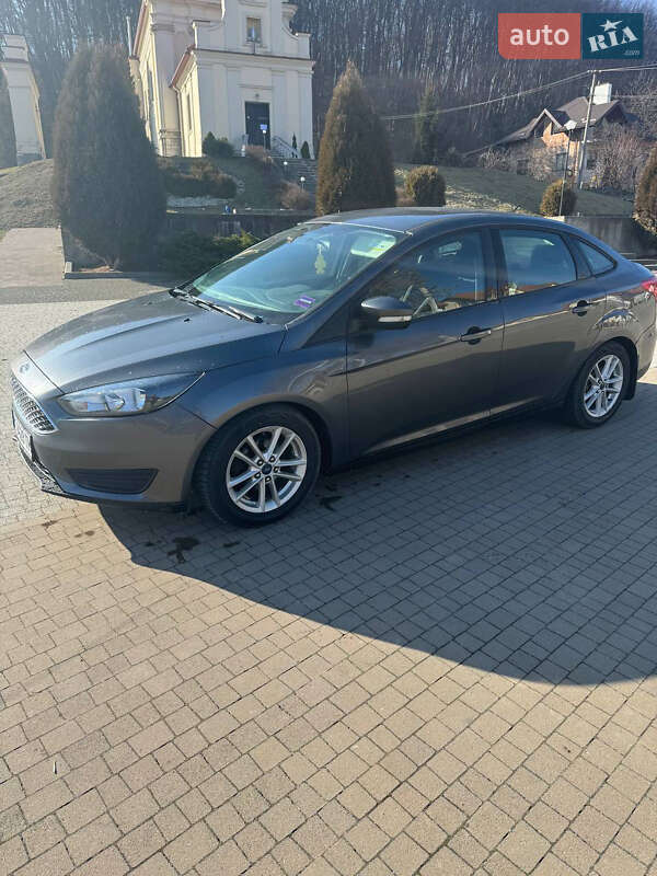 Седан Ford Focus 2015 в Львове