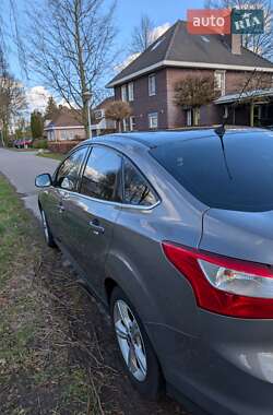 Седан Ford Focus 2013 в 