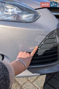 Седан Ford Focus 2013 в 