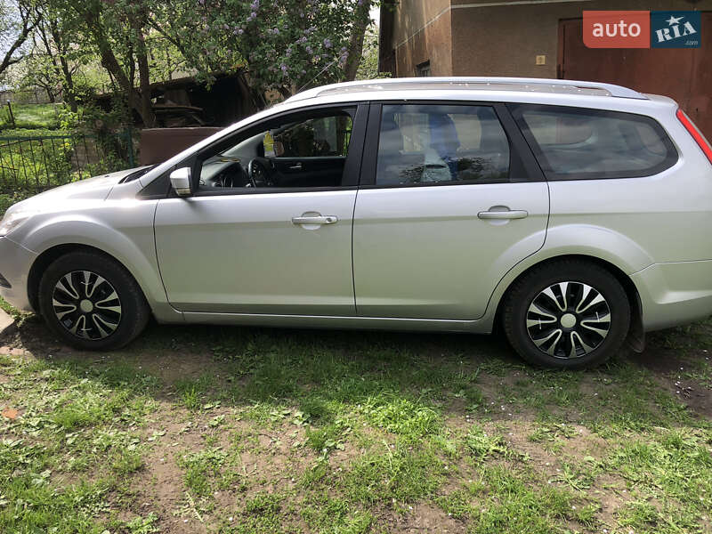 Ford Focus 2010