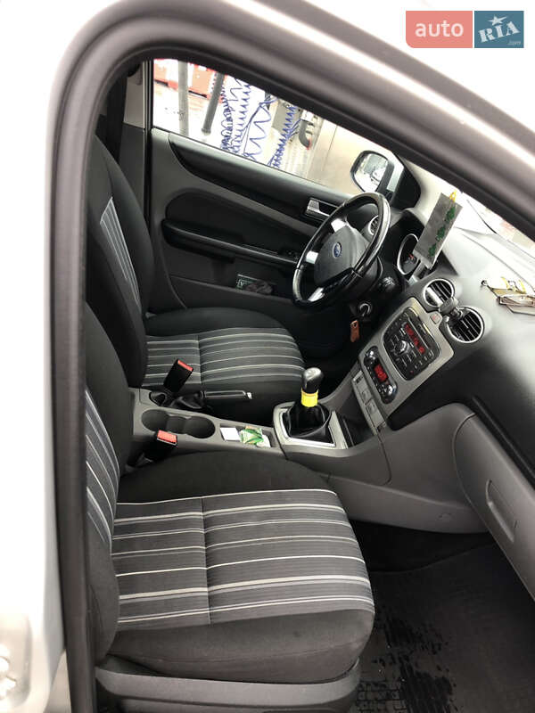 Универсал Ford Focus 2010 в Львове