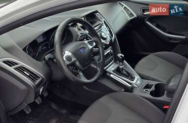 Седан Ford Focus 2011 в 