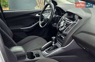 Седан Ford Focus 2011 в 