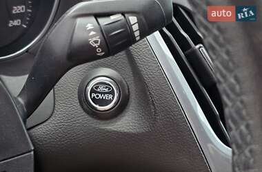 Седан Ford Focus 2011 в 