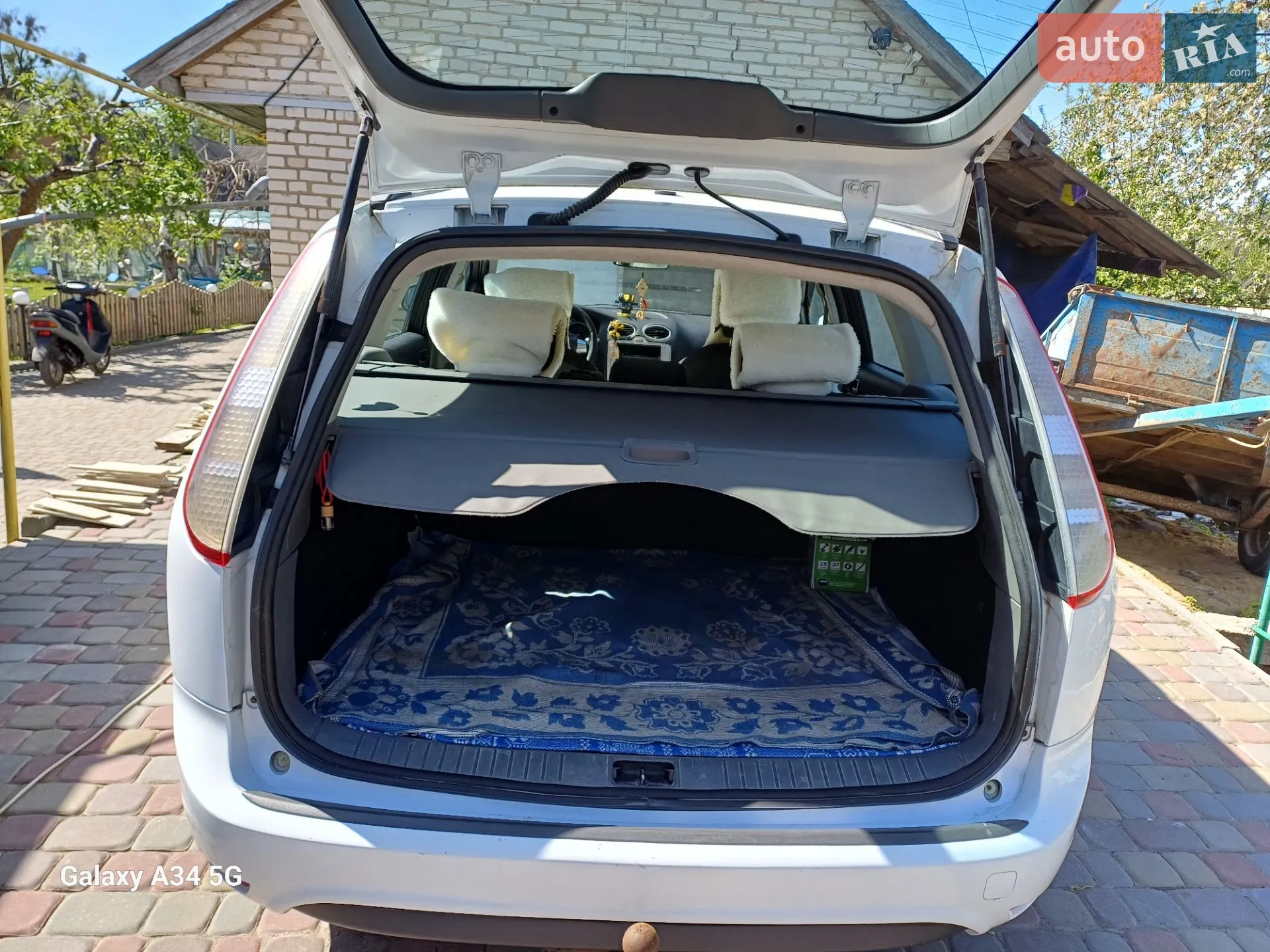 2010 Ford Focus - мініатюра 6
