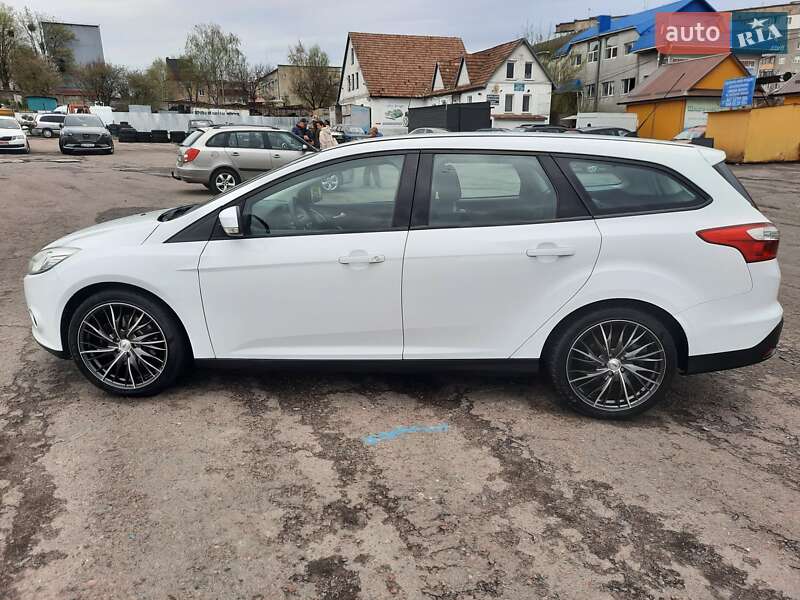 Универсал Ford Focus 2011 в Ровно