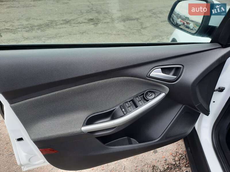 Универсал Ford Focus 2011 в Ровно