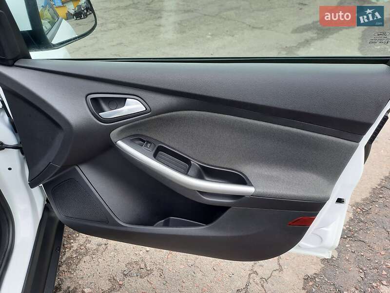 Универсал Ford Focus 2011 в Ровно