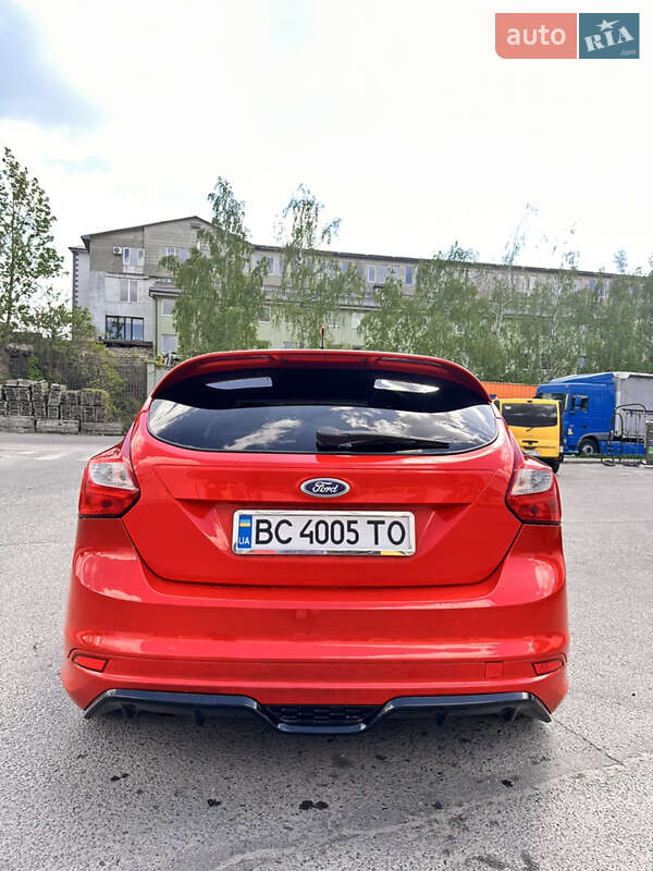 Хэтчбек Ford Focus 2013 в Львове