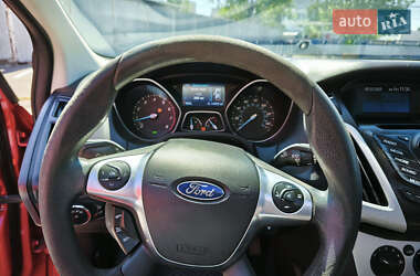 Седан Ford Focus 2013 в 