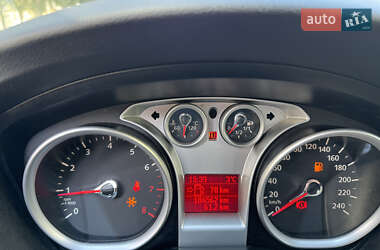 Универсал Ford Focus 2010 в 