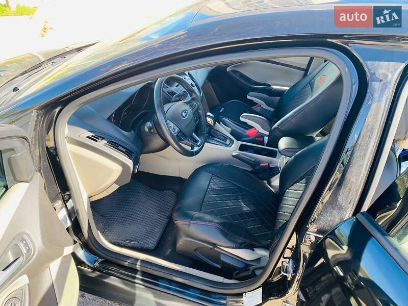 Седан Ford Focus 2015 в Києві