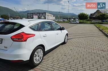 Хэтчбек Ford Focus 2015 в 