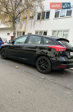 Хэтчбек Ford Focus 2016 в 