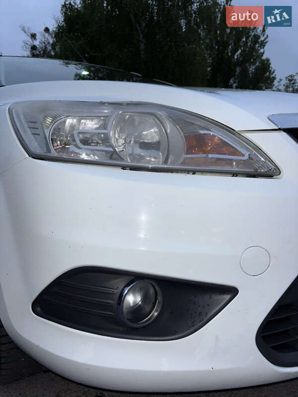 Универсал Ford Focus 2010 в Чуднове