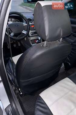 Универсал Ford Focus 2010 в 