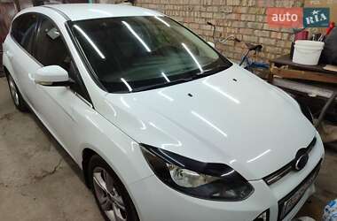 Хетчбек Ford Focus 2013 в 