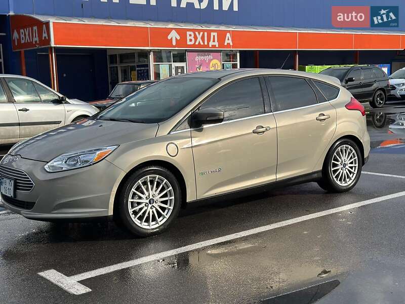 Хетчбек Ford Focus 2015 в Вінниці фото 6 Хетчбек Ford Focus 2015 в Вінниці