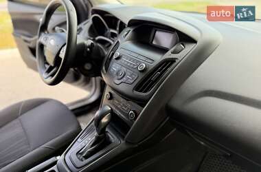 Седан Ford Focus 2017 в 