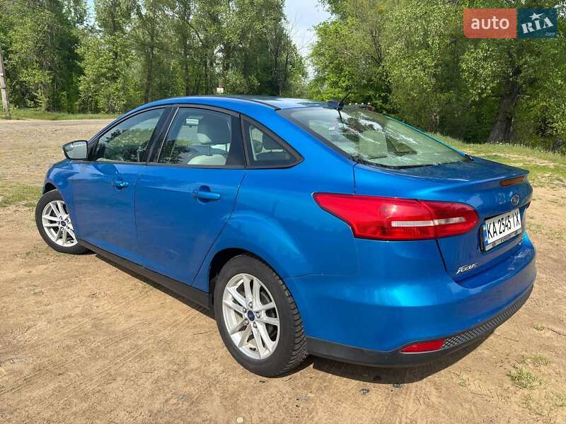 Седан Ford Focus 2015 в Киеве