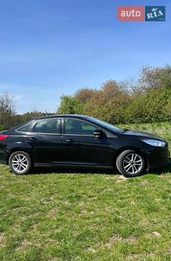Седан Ford Focus 2015 в Обухове