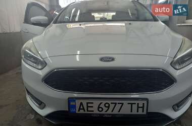 Хэтчбек Ford Focus 2015 в Днепре