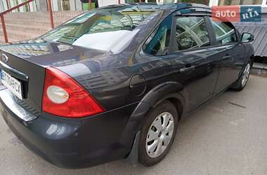 Седан Ford Focus 2010 в 