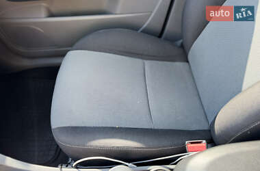 Хэтчбек Ford Focus 2010 в 
