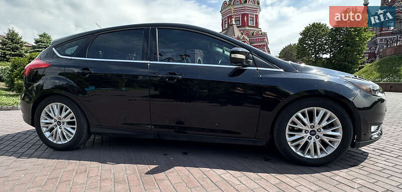 Хэтчбек Ford Focus 2015 в Днепре