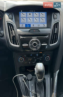 Хетчбек Ford Focus 2015 в 