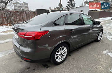 Седан Ford Focus 2017 в 