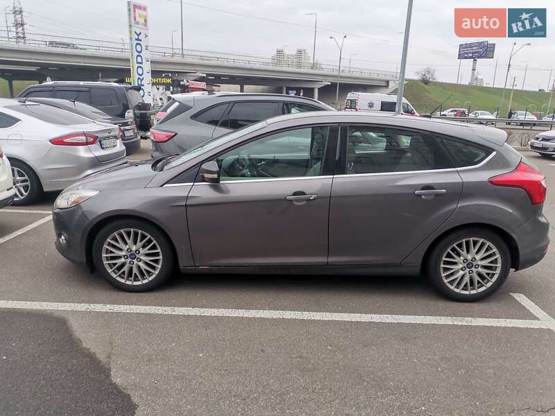 Хэтчбек Ford Focus 2011 в Киеве фото Хэтчбек Ford Focus 2011 в Киеве