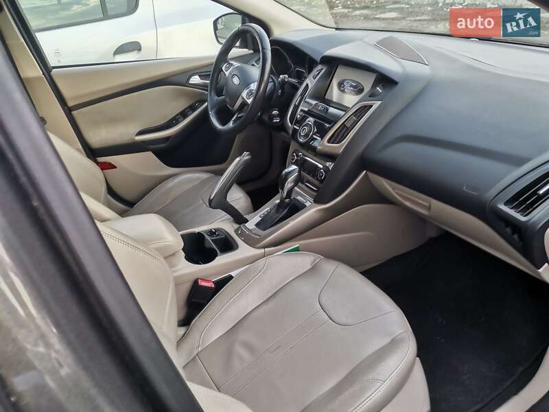 Хэтчбек Ford Focus 2011 в Киеве фото 3 Хэтчбек Ford Focus 2011 в Киеве