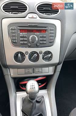 Универсал Ford Focus 2009 в 