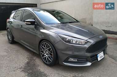 Хэтчбек Ford Focus 2017 в 