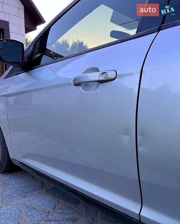 Седан Ford Focus 2012 в Ровно