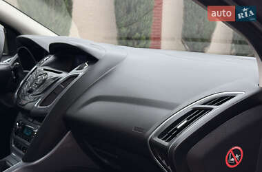 Универсал Ford Focus 2012 в 