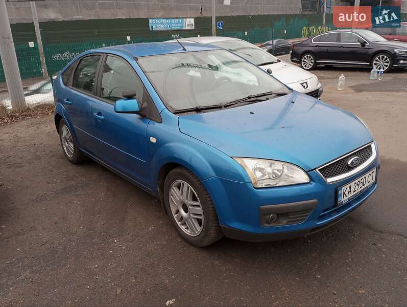 Хэтчбек Ford Focus 2006 в Киеве