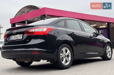 Седан Ford Focus 2014 в 